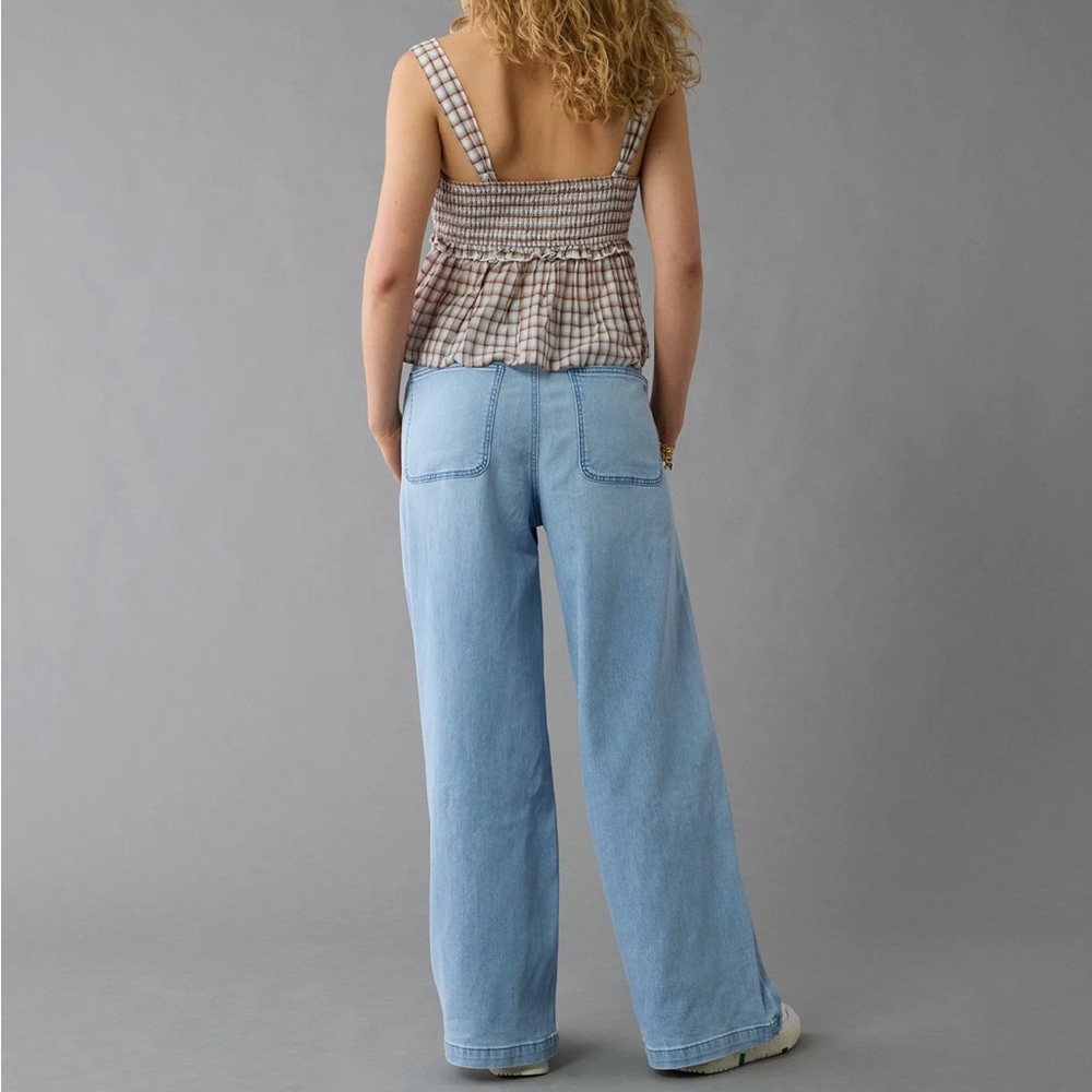 AE Dreamy Drape Low-Rise Ultra Wide-Leg Pull-On Jean - Picture 5 of 10